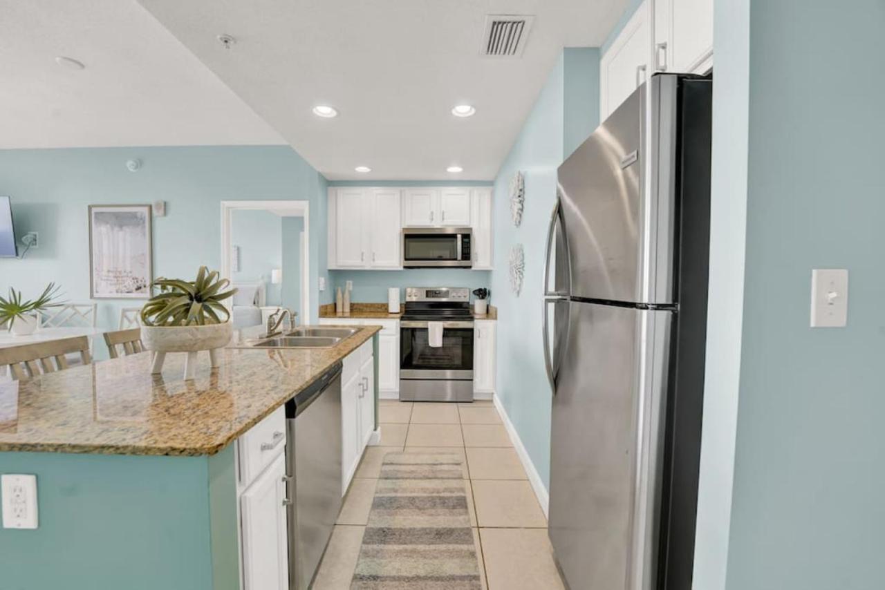 Sunny Shore Oasis With Gulf Views, Pool And Hot Tub